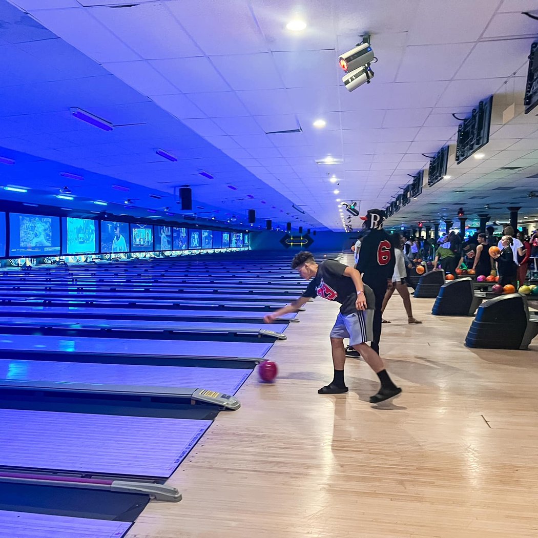 Laurel Lanes 1
